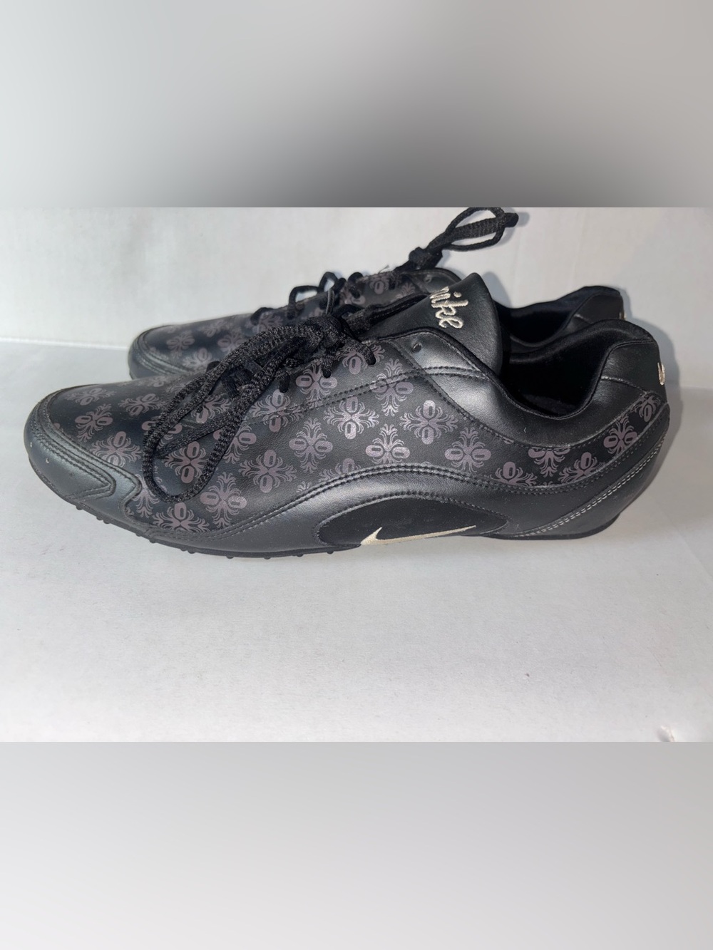 Nike Musique IV Women's Dance Fitness Shoes Black Gold 317513-001 Size 9.5